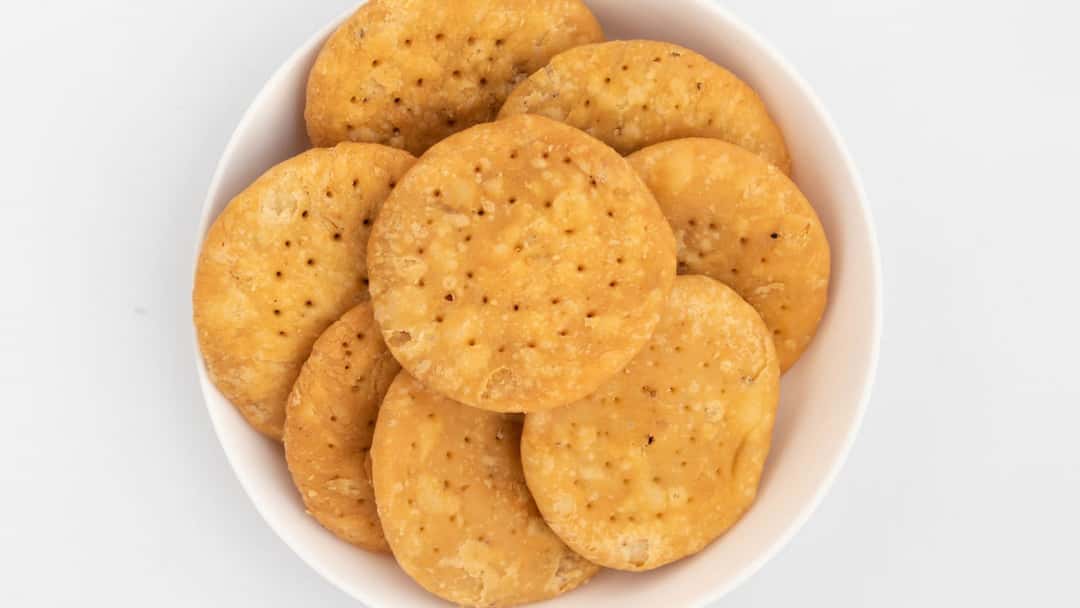 Crispy Mathri Recipe: Easy Indian Snack To Make At Home