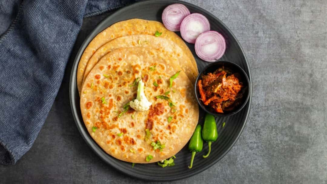 Stuffed Cauliflower Keema Paratha