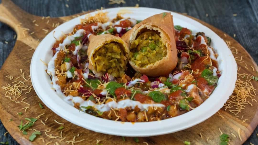 Crispy Samosa Chaat