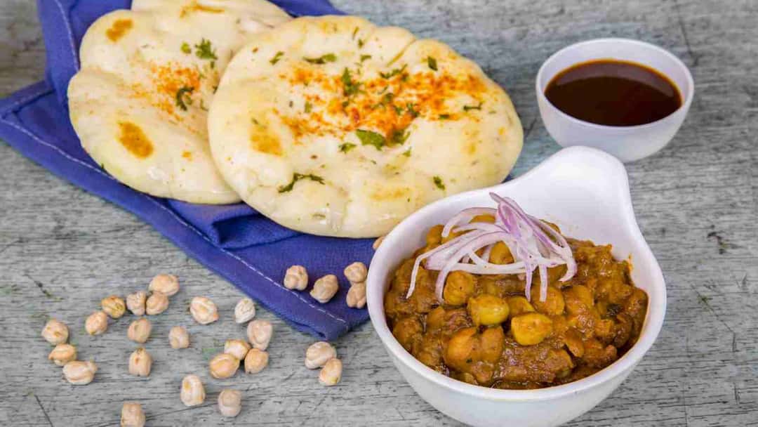 Street-Style Chole Kulche Recipe