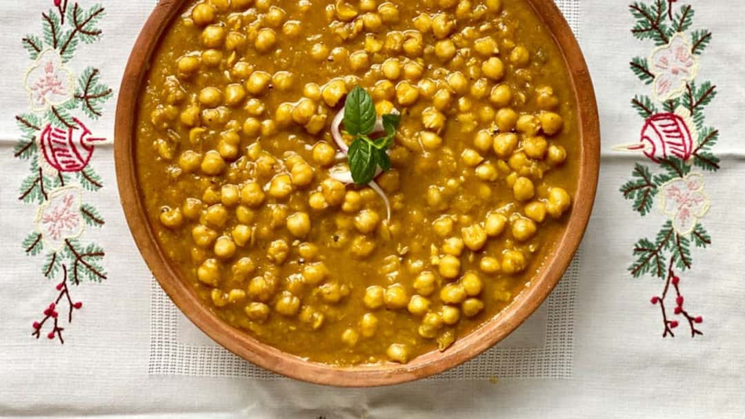 How to Make Chole Masala At Home - A Classic North Indian Favourite