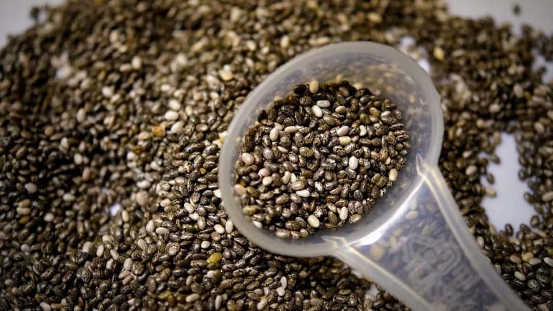 Spoon with seeds - banner image