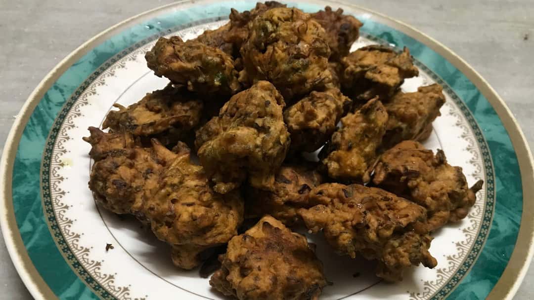 Crispy Bengali Piyaji Recipe