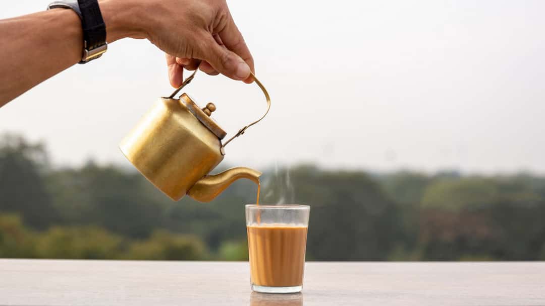 Hot Chai in the Summer – Cooling or Dehydrating?