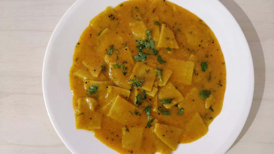 Quinoa Dal Dhokli