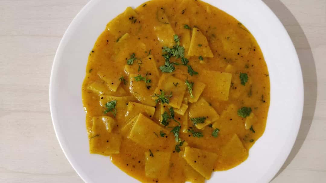 Khapli Atta Gujarati Dal Dhokli Recipe