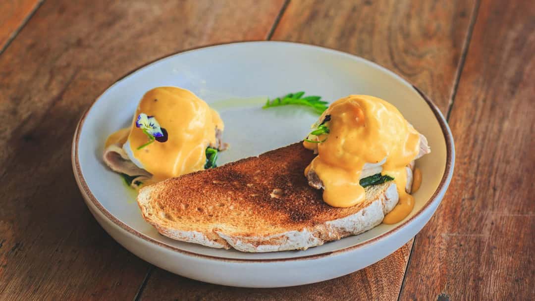 Easy Blender Hollandaise Sauce