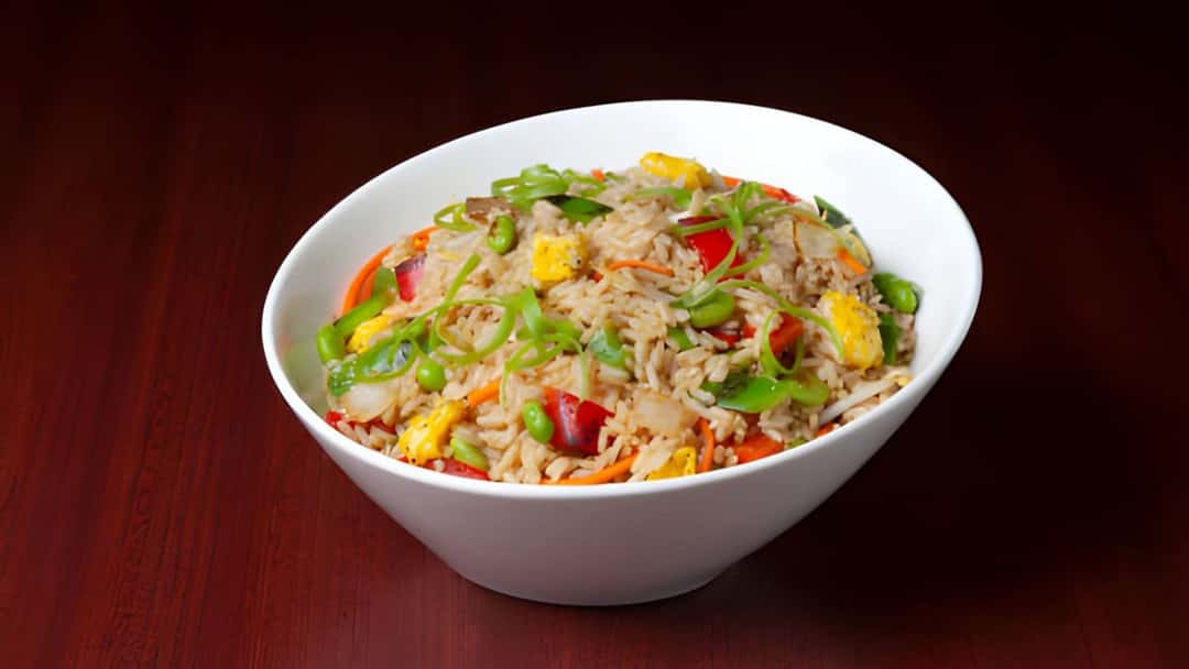Edamame fried rice in a bowl - banner image