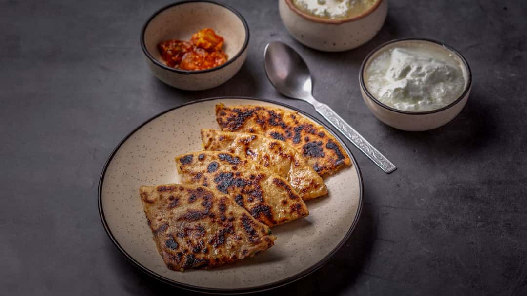aloo paratha on a plate