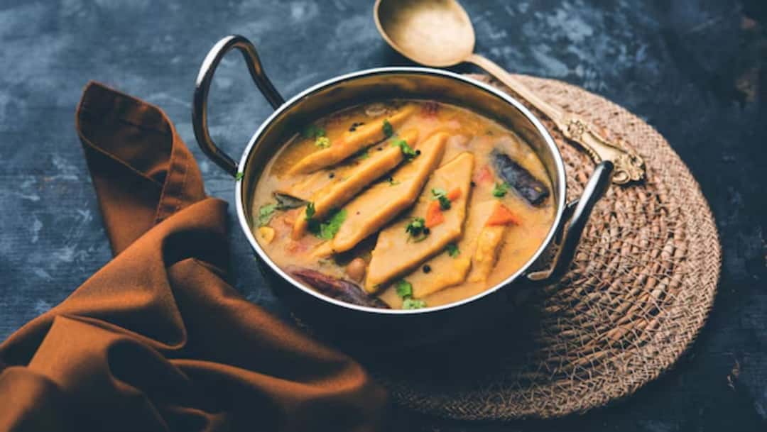 Gujarati Dal Dhokli