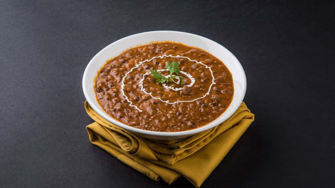 Using salt while cooking - banner image