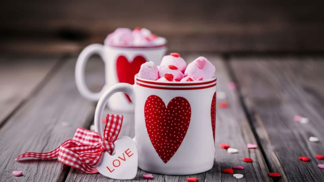 Mexican hot chocolate in heart mugs