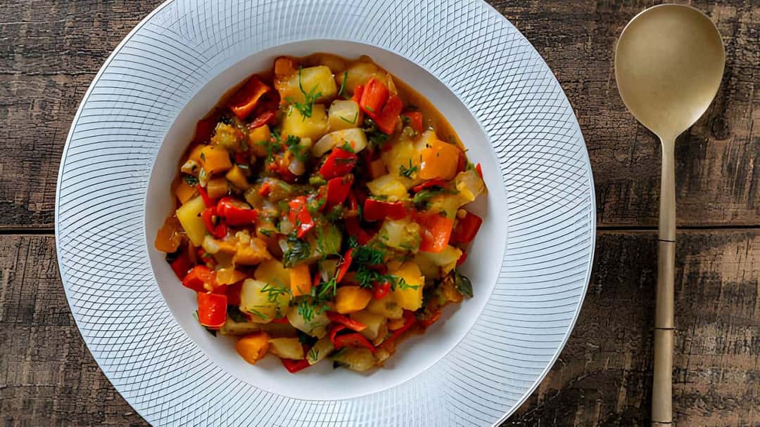 Top view of Parsi vegetable stew in a plate