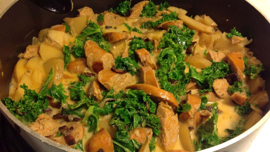 Summer vegetable ribolitta in a pot