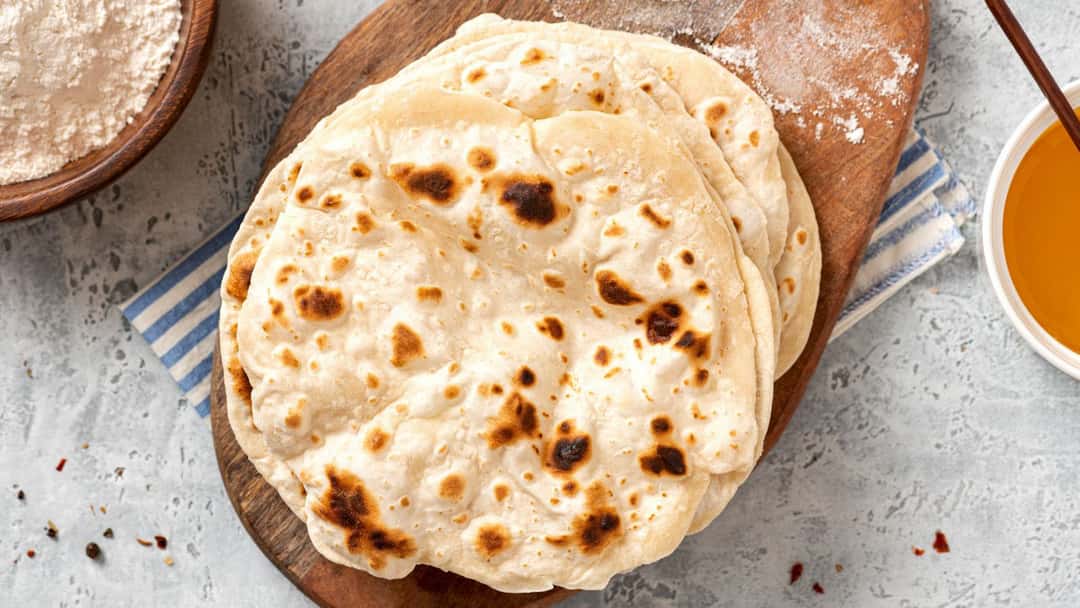Soft khapli atta rotis