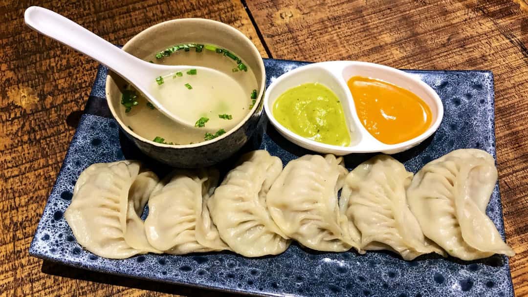 Steamed Veggie Momos with Tofu