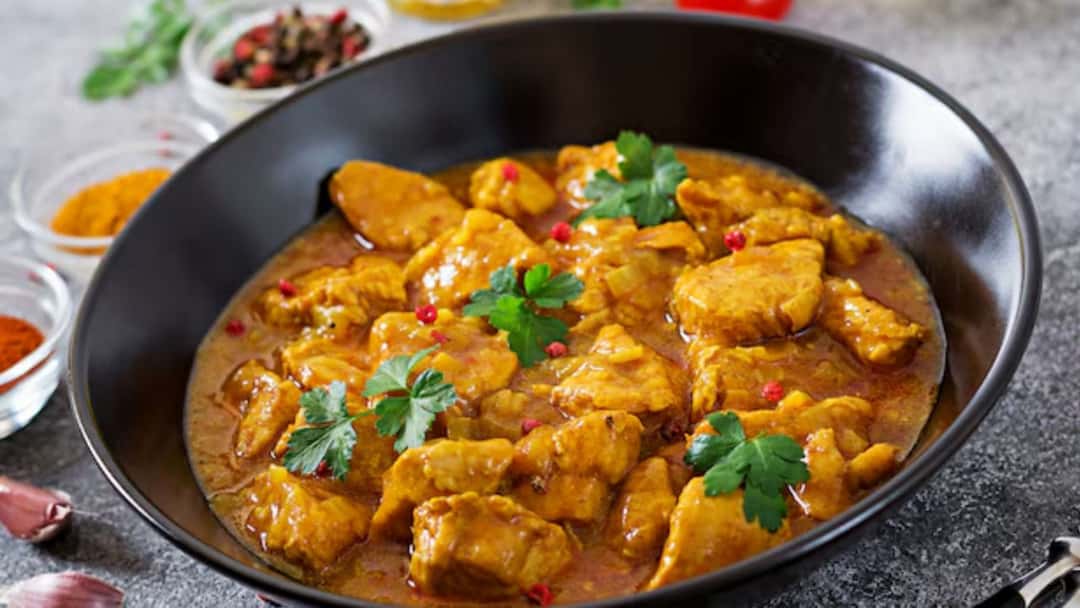 Creamy Nepali chicken chaukani made with yoghurt and aromatic spices