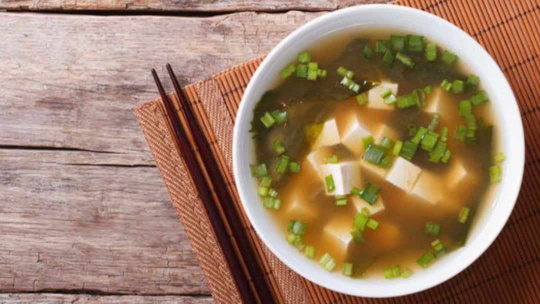 japanese-miso-soup-recipe-banner-image