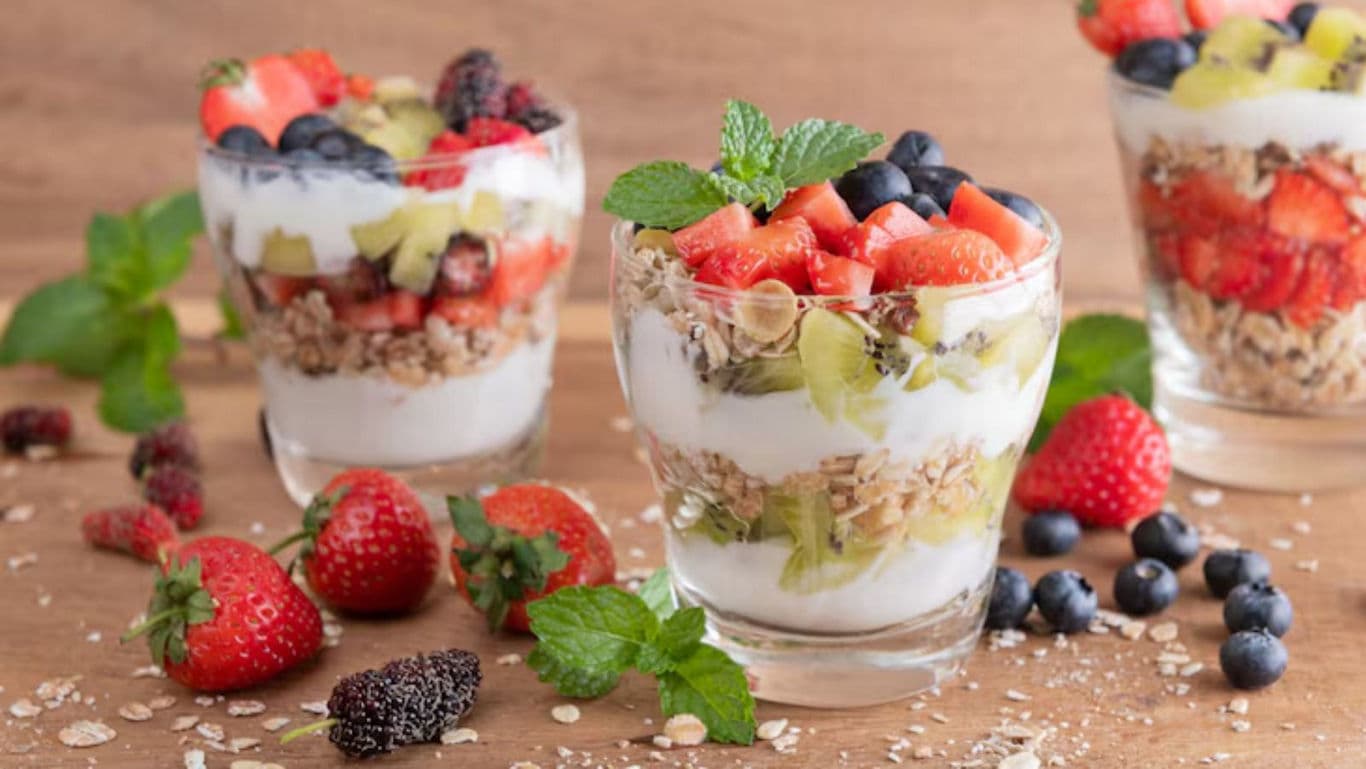 Fresh Fruit and Yogurt Parfaits with Granola