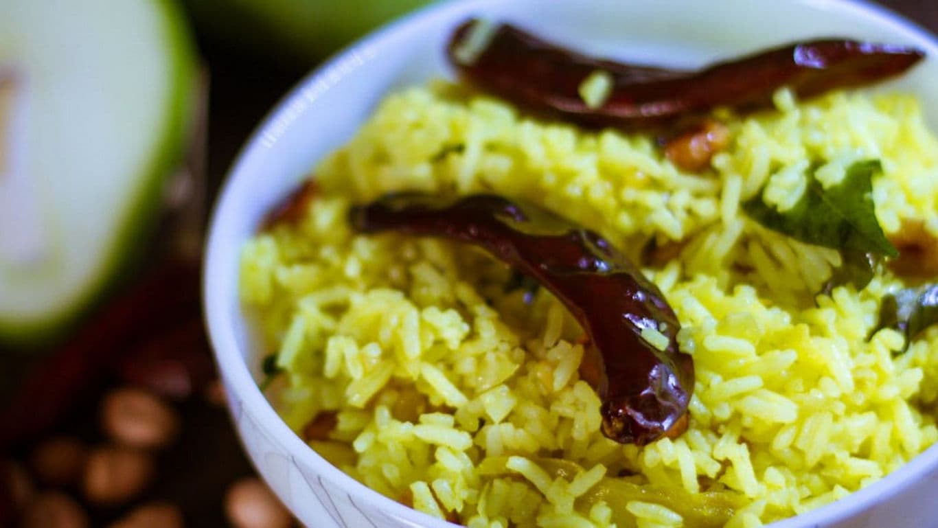 Spicy Mango Rice with Dried Red Chilies in Bowl