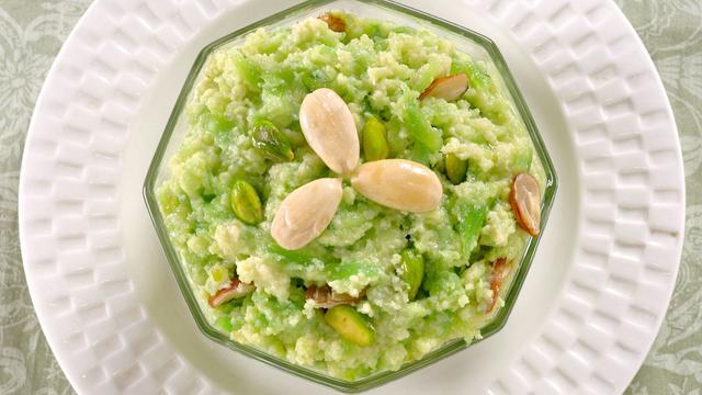 Celebrate Navratri With This Melt-In-Mouth Lauki Halwa