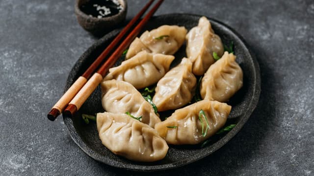 homemade-chicken-dumplings-a-steamy-treat-for-every-mood-thumbnail
