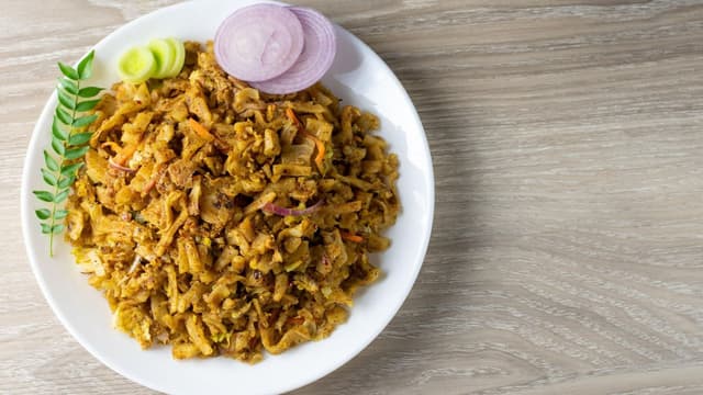 transform-leftover-rotis-into-a-flavourful-upma-in-minutes-thumbnail