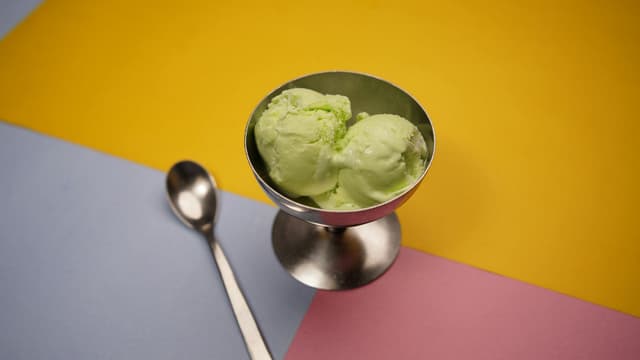 basil-ice-cream-recipe-a-unique-cool-and-refreshing-herbal-dessert-thumbnail
