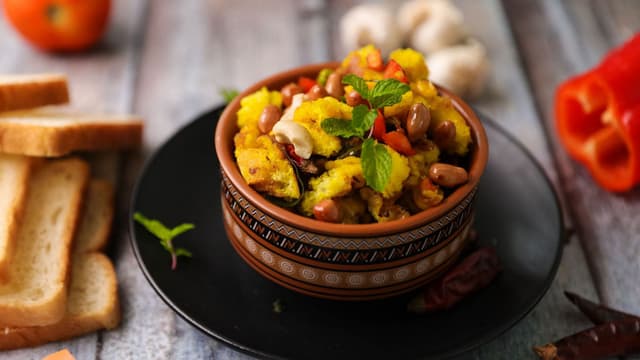 easy-to-make-bread-upma-recipe-for-your-kids-lunch-box-thumbnail