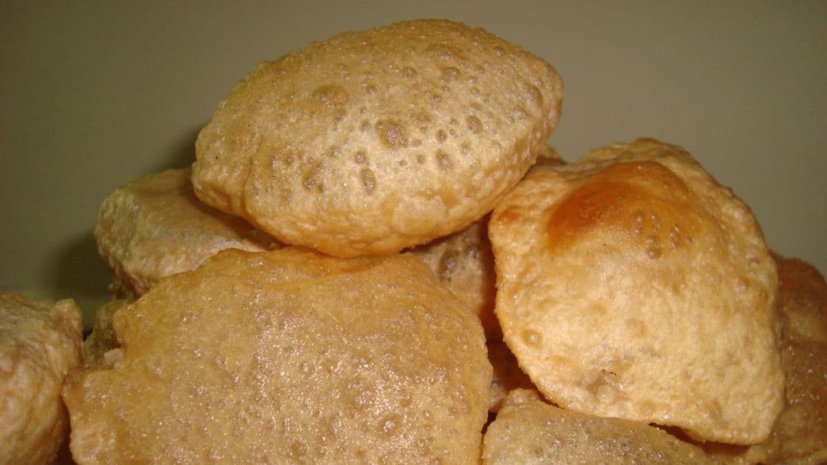 Puris in a pile