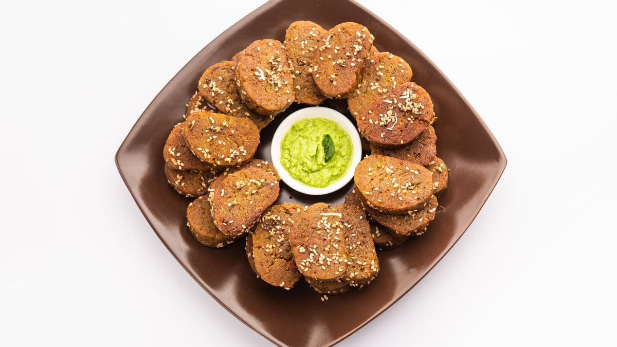 plate of muthiya