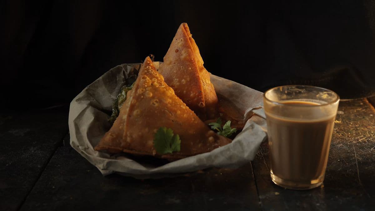 2 samosas and a cup of chai