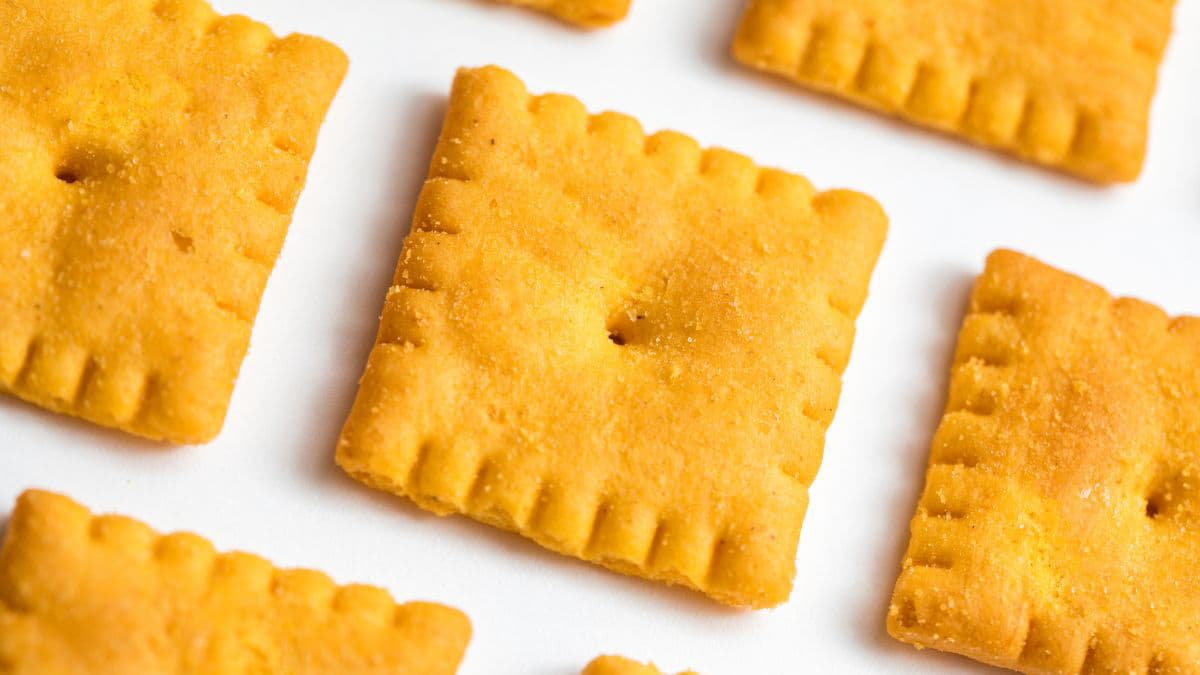 cheese mathri in focus