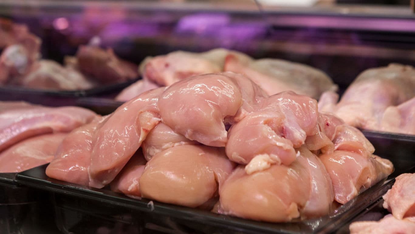Chicken pieces meant for marinating