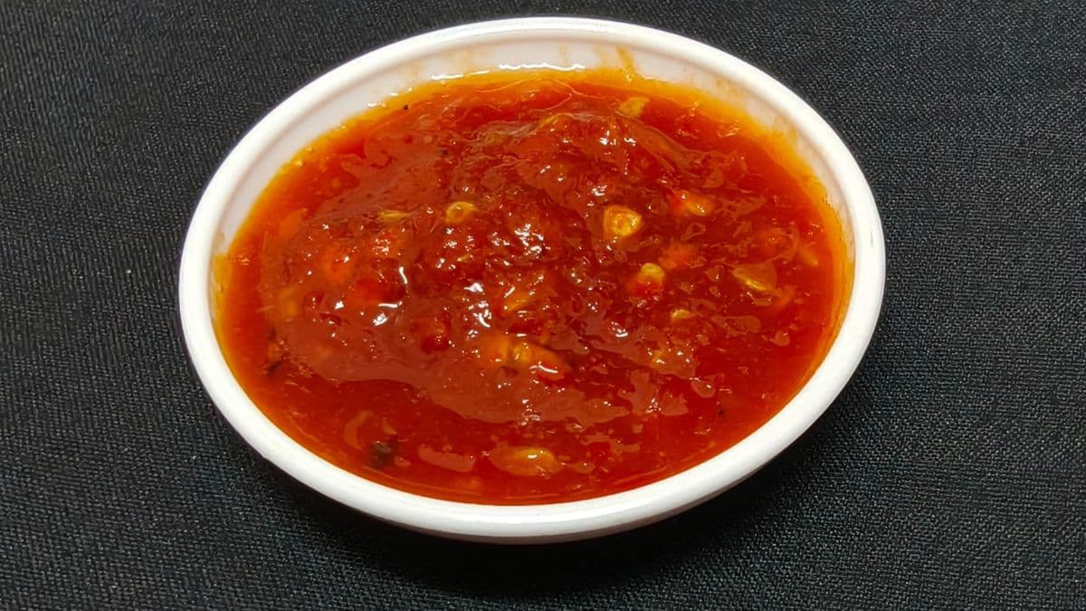 bowl of chilli garlic oil