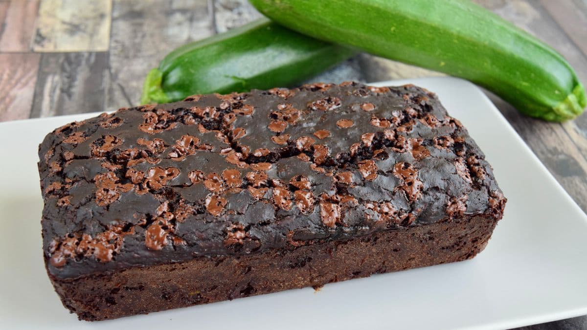 Chocolate loaf with zucchini on the side