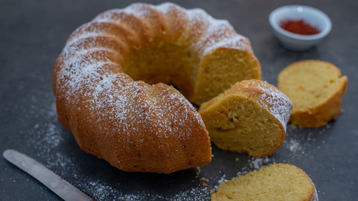 Classic vanilla bundt cake