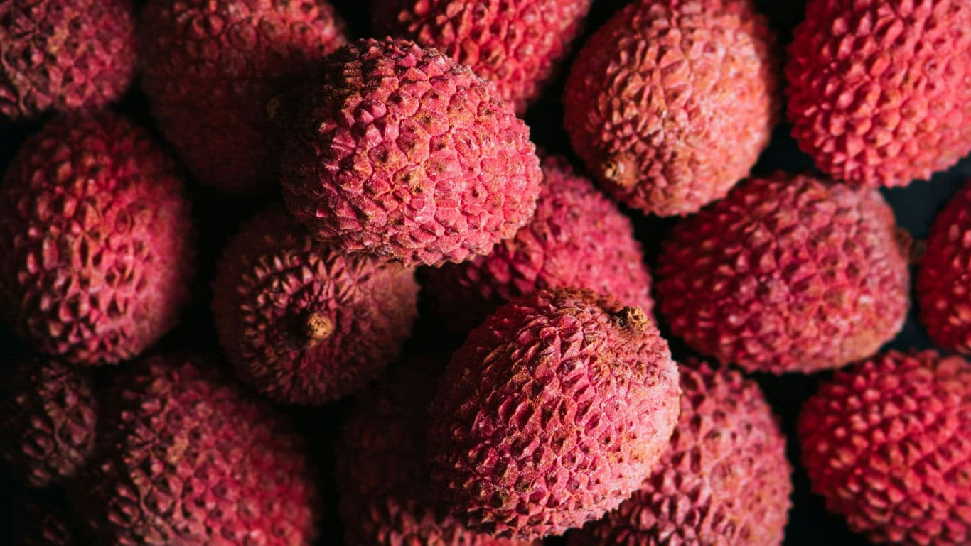Closeup of unshelled lychees