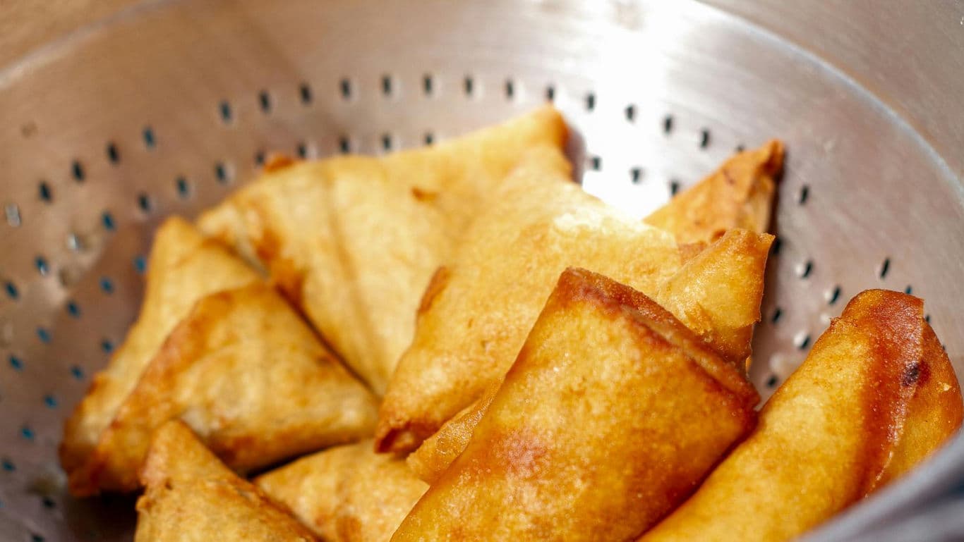 How To Plan The Perfect Iftar Party Menu: A Complete Guide