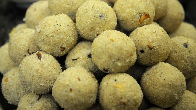 celebrate-bohag-bihu-festival-with-the-sweet-payokh-poka-mithoi-and-more-thumbnail