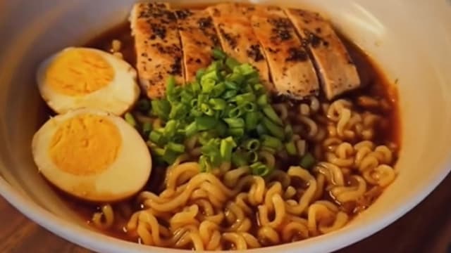 naruto-inspired-ichiraku-ramen-easy-chicken-ramen-bowl-at-home-thumbnail