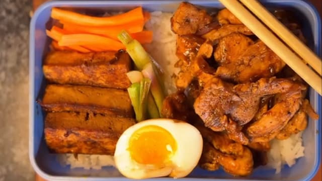 rengokus-bento-box-a-demon-slayer-inspired-japanese-lunch-thumbnail