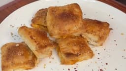 schezwan-chicken-cheese-puff-bites-spicy-cheesy-match-day-snack-thumbnail