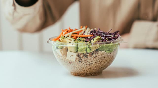 detox-buddha-bowl-recipe-easy-quinoa-veggie-bowl-with-tahini-dressing-thumbnail