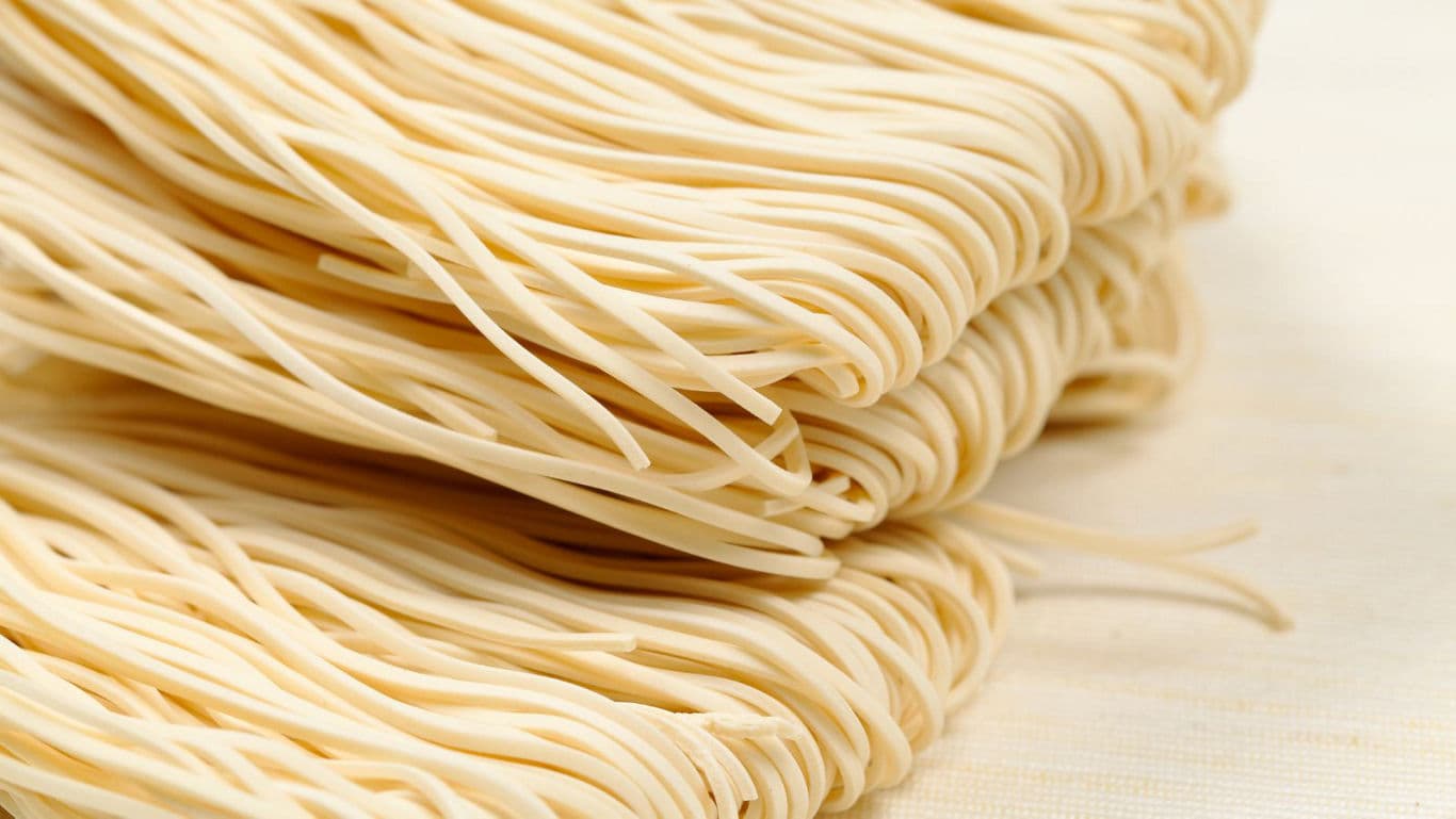 Close-up of uncooked wheat noodles