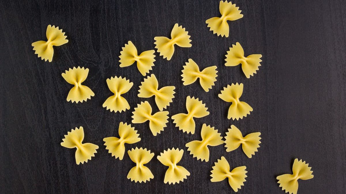 Pasta recipes: Farfalle pasta shape