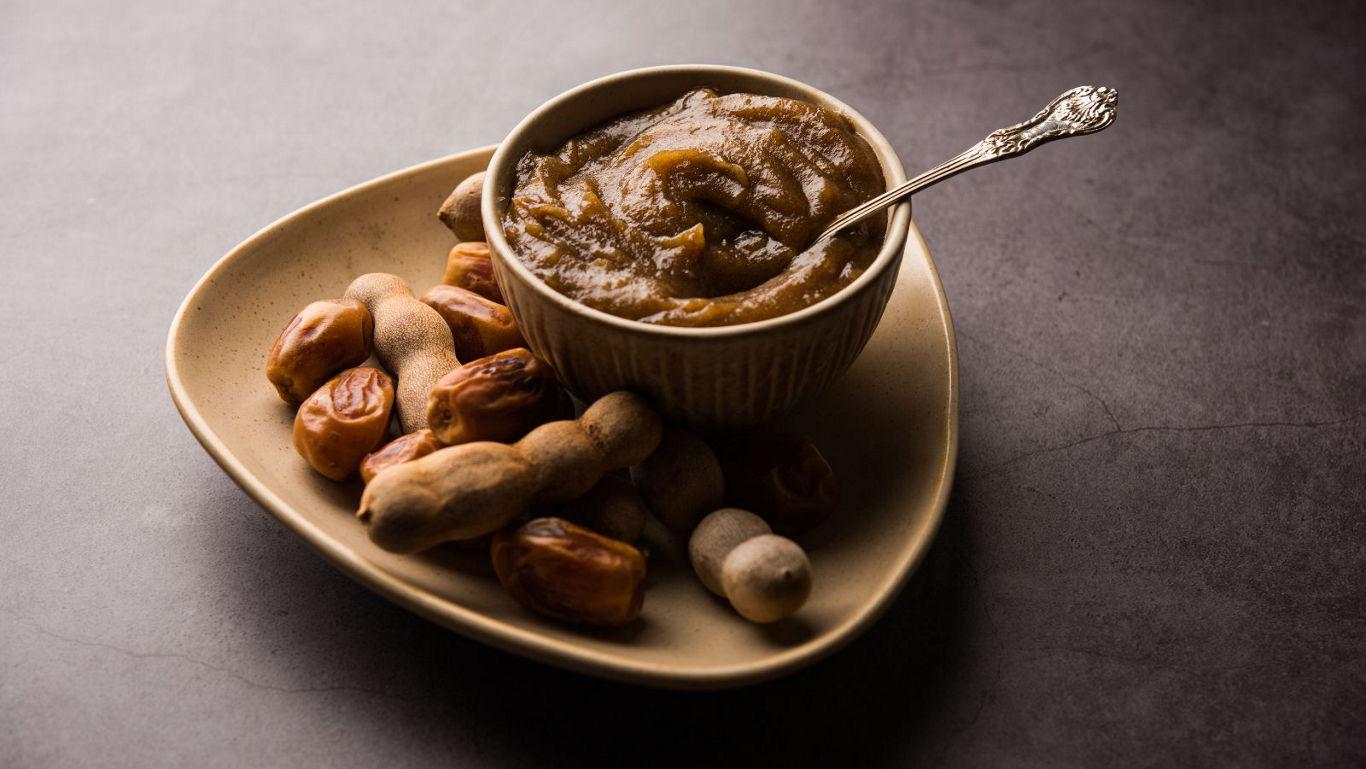 Tamarind paste with fresh tamarind pods