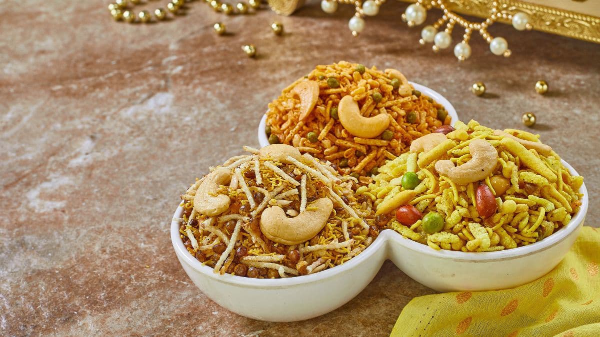 Indian namkeen bowls