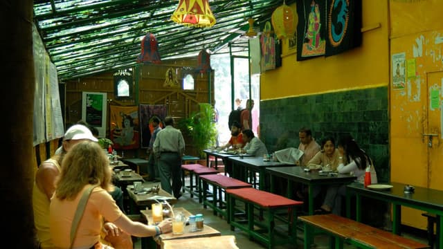 pune-bakeries-that-defined-the-citys-culinary-history-thumbnail