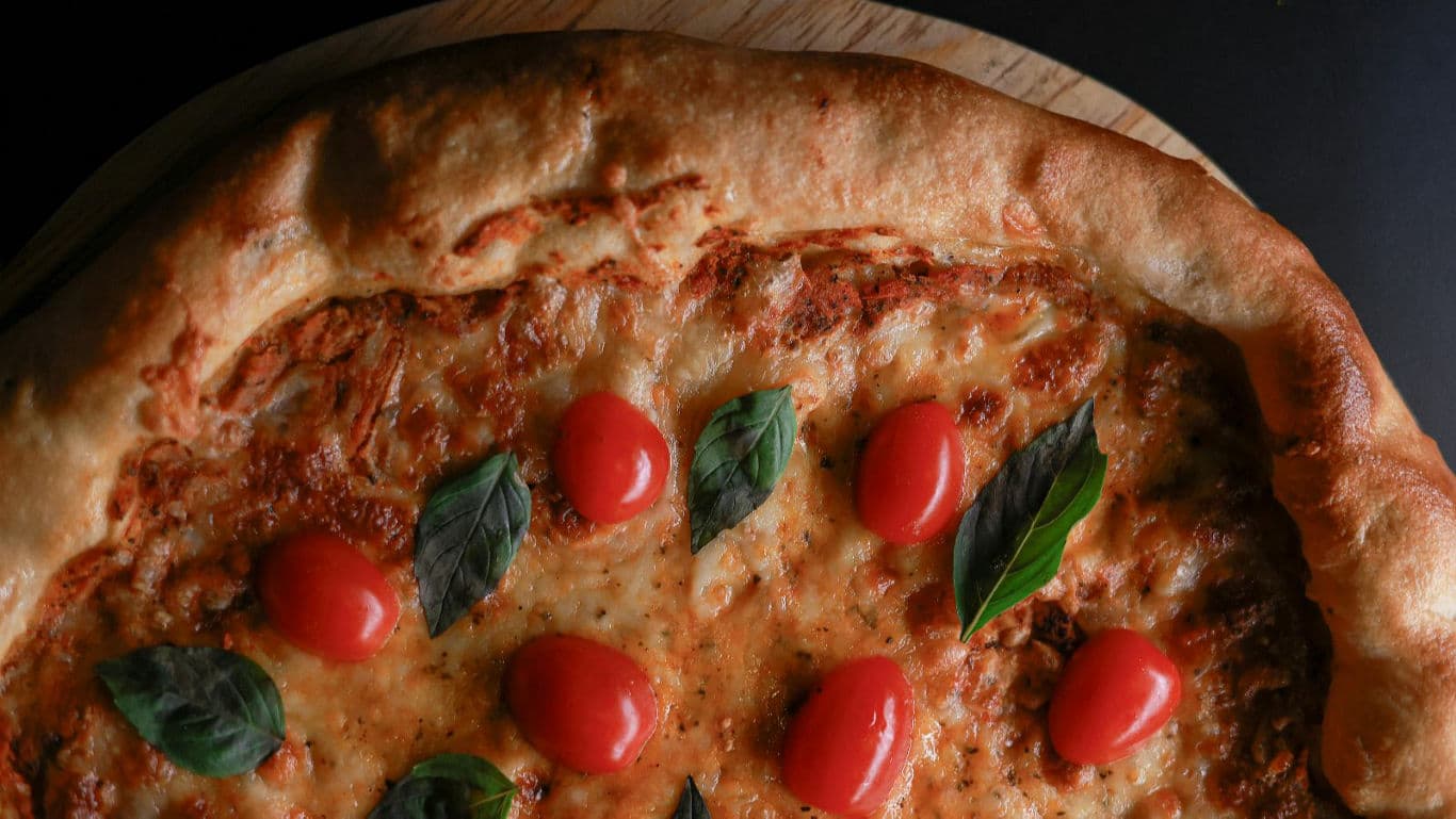 Gluten-Free Pizza Crust Recipe At Home To Curb Those Midnight Cravings